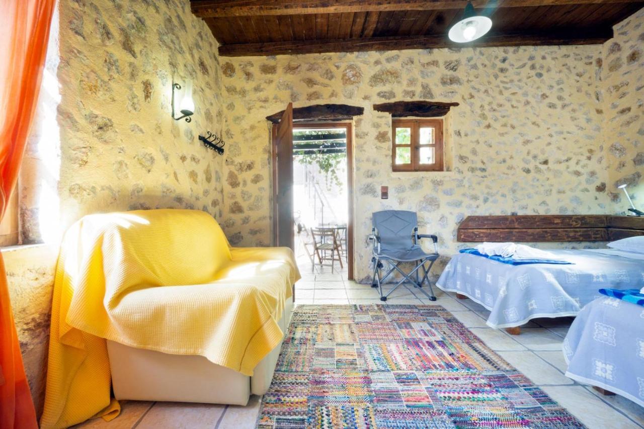 Villa Talos Palaiochora Exteriör bild